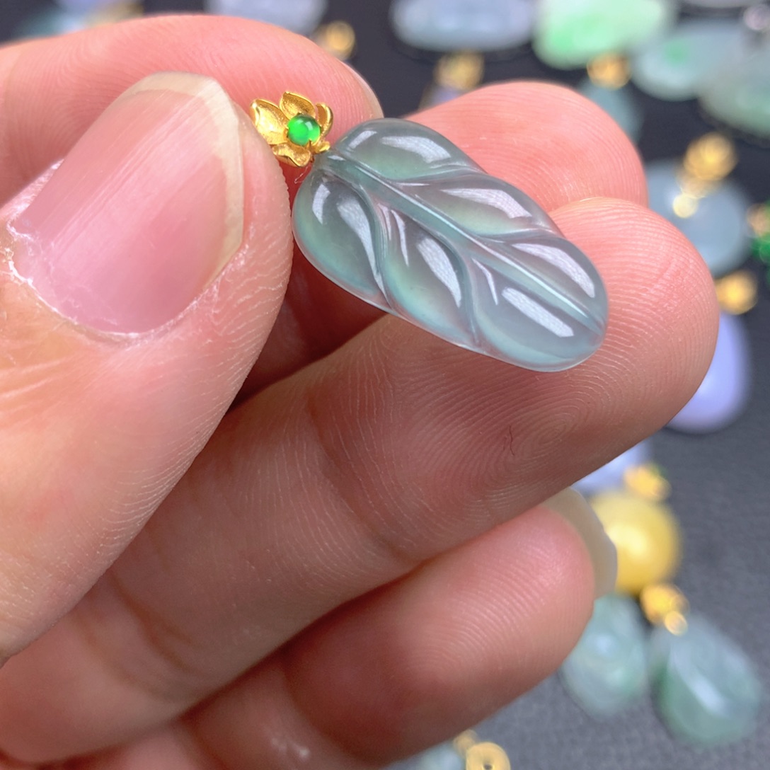 【闪购商品】翡翠18K金镶嵌颈饰翡翠