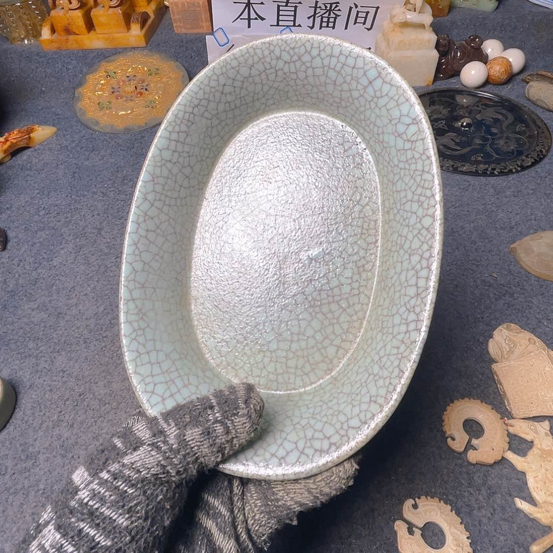 碟坎坎坷坷地走过这