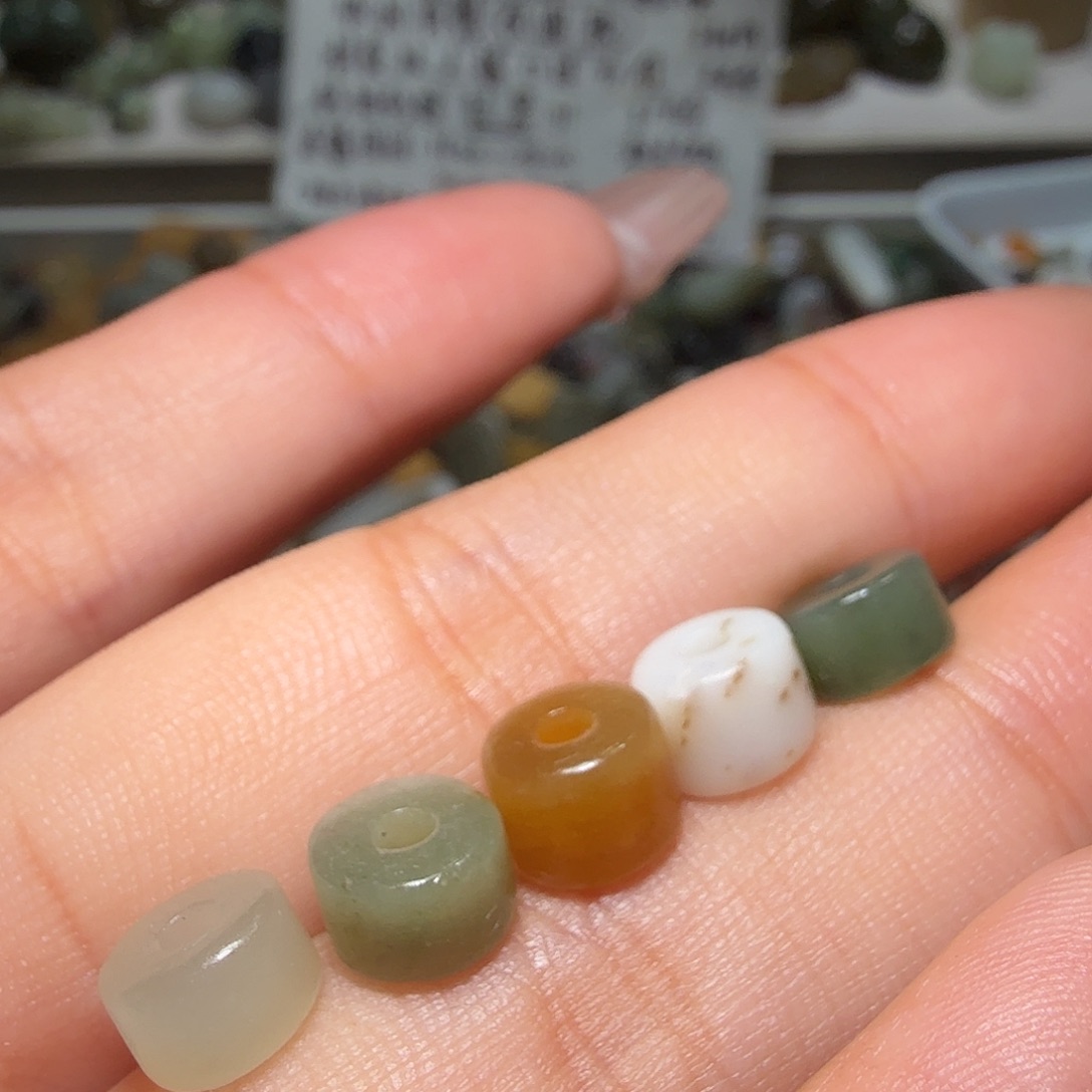 和田玉未镶嵌珠宝奇石