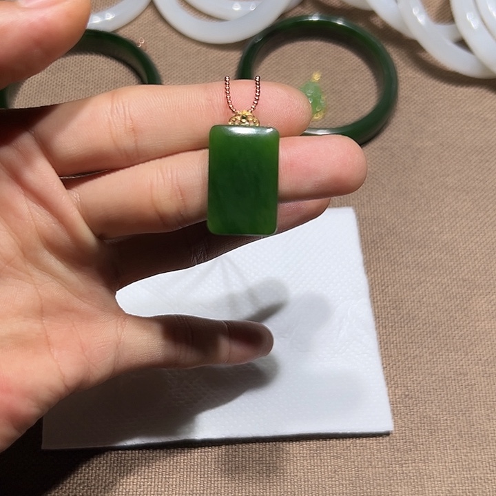 和田玉18K金镶嵌吊坠(不含链)