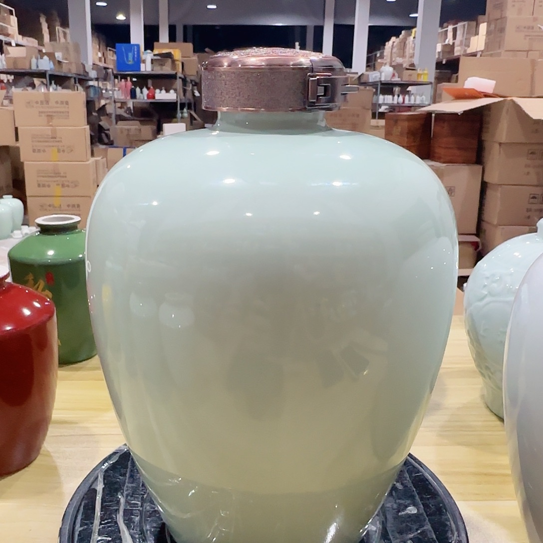 10斤装青瓷酒坛1个