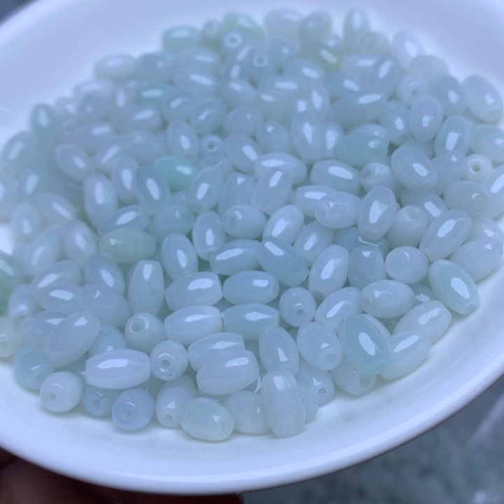 散珠翡翠卡4.5乘7.5冰米珠100个