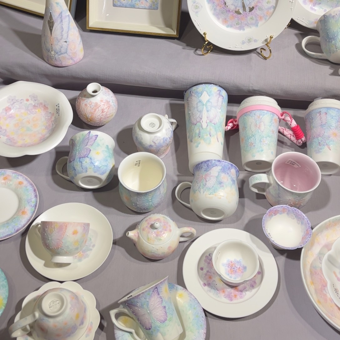 瓷片8805一起逛集市啦