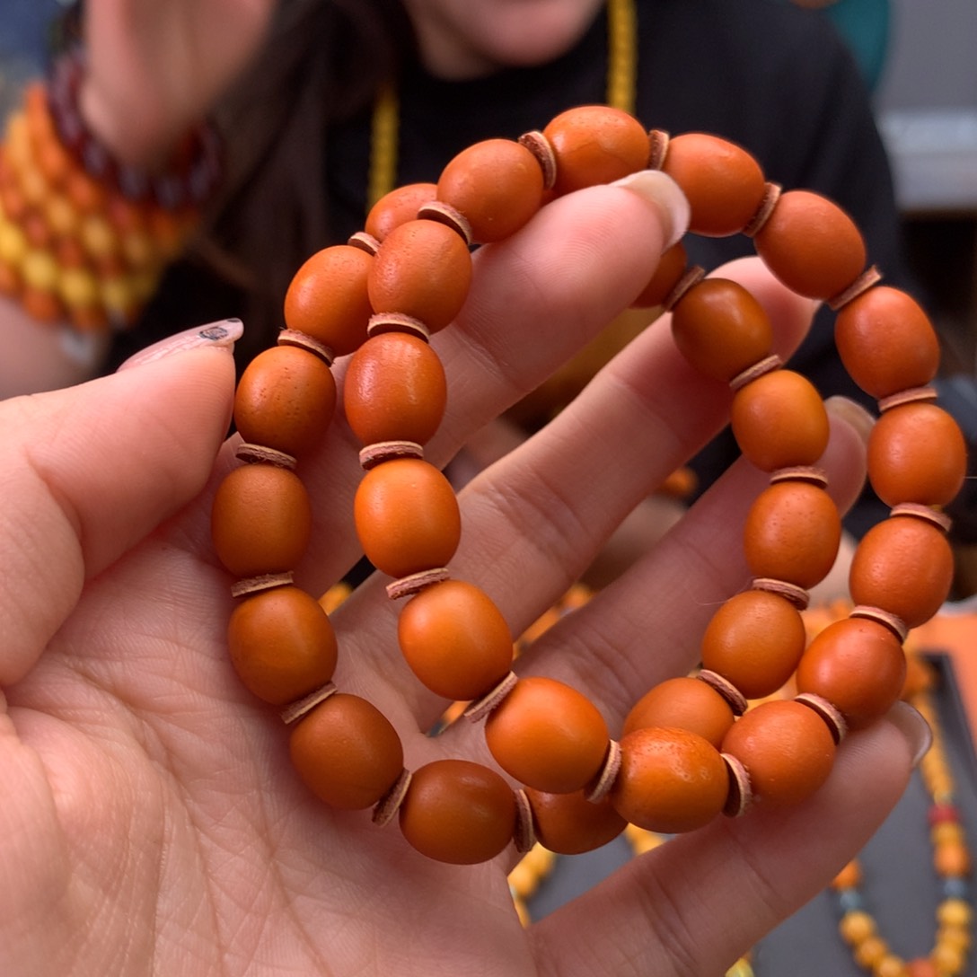 蜜蜡手串未镶嵌多样性发一