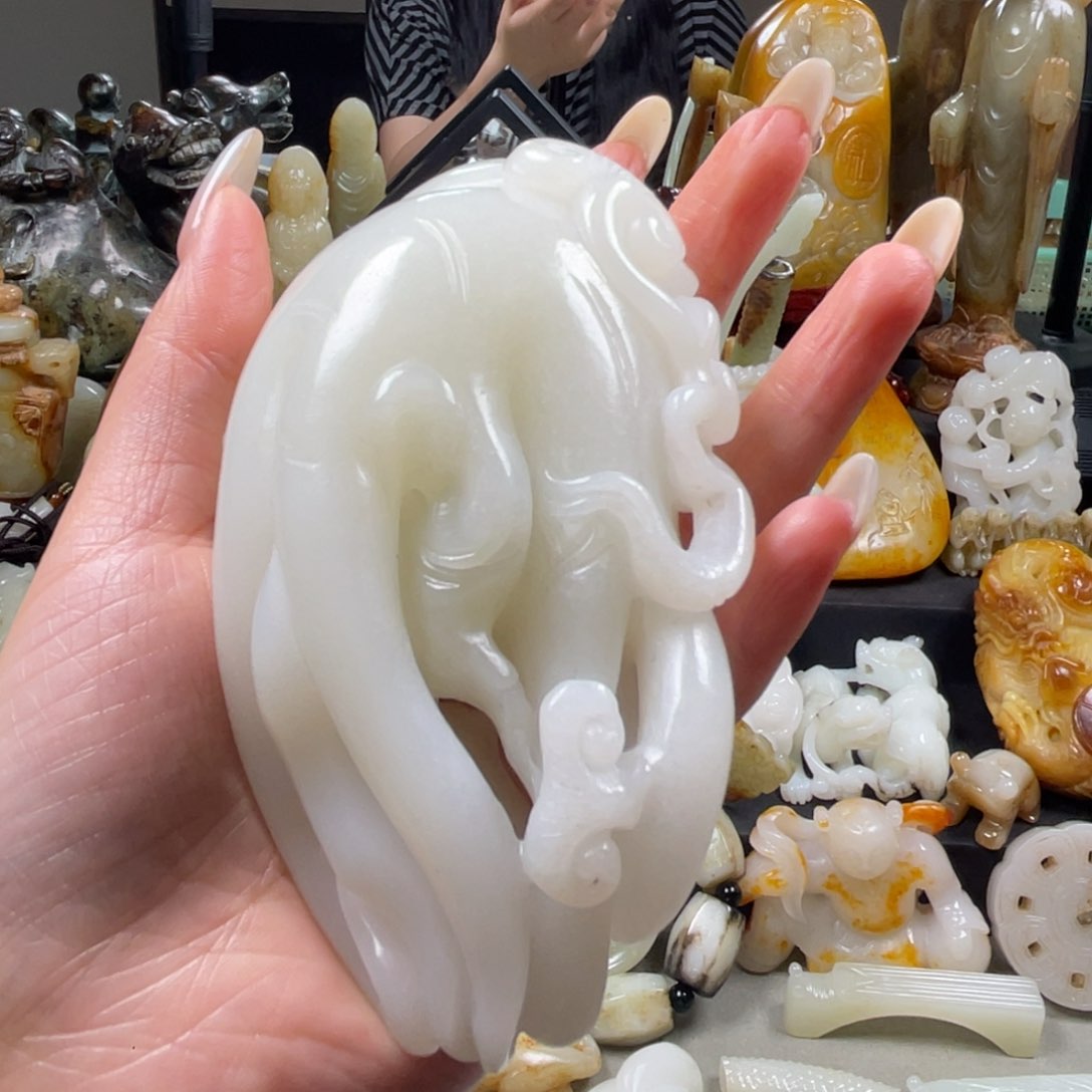 F***L和田玉未镶嵌把件