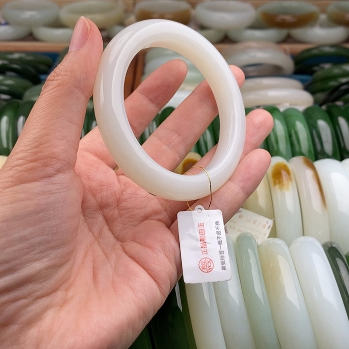 和田玉手镯未镶嵌和田玉羊脂白玉手镯