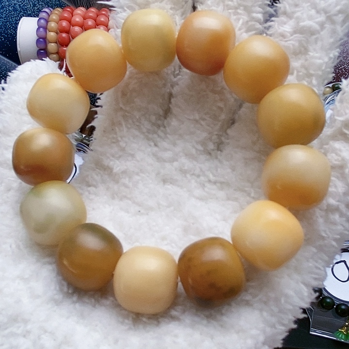 菩提根/象牙果手串缅甸天然花皮老料 （微瑕）