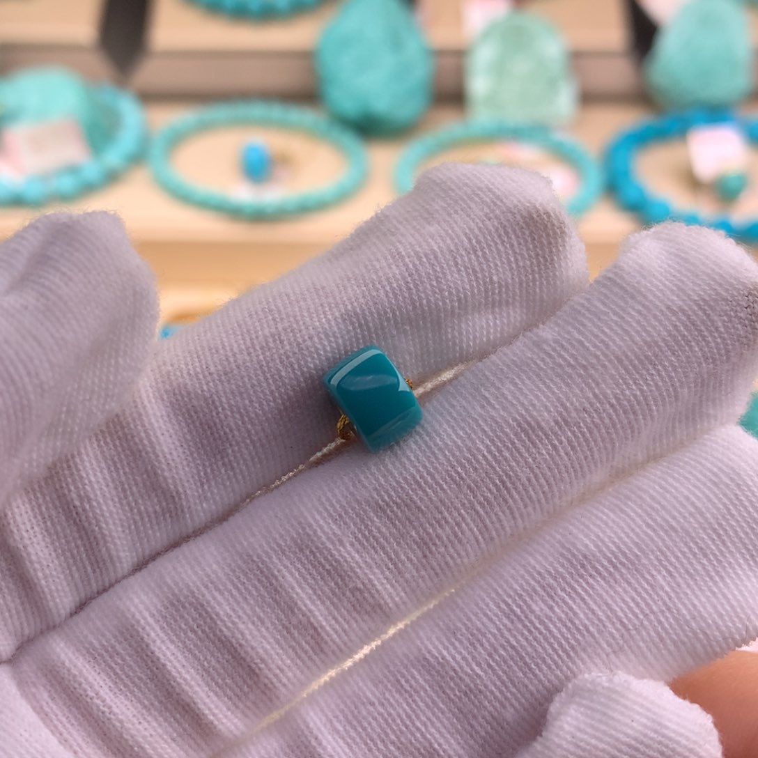 绿松石珠宝奇石未镶嵌8.1*5.6mm