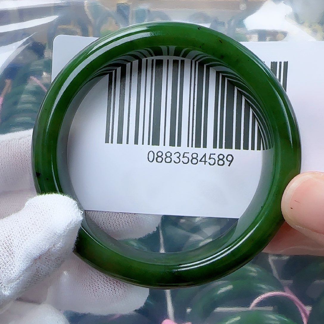 和田玉（碧玉）手镯未镶嵌微瑕54