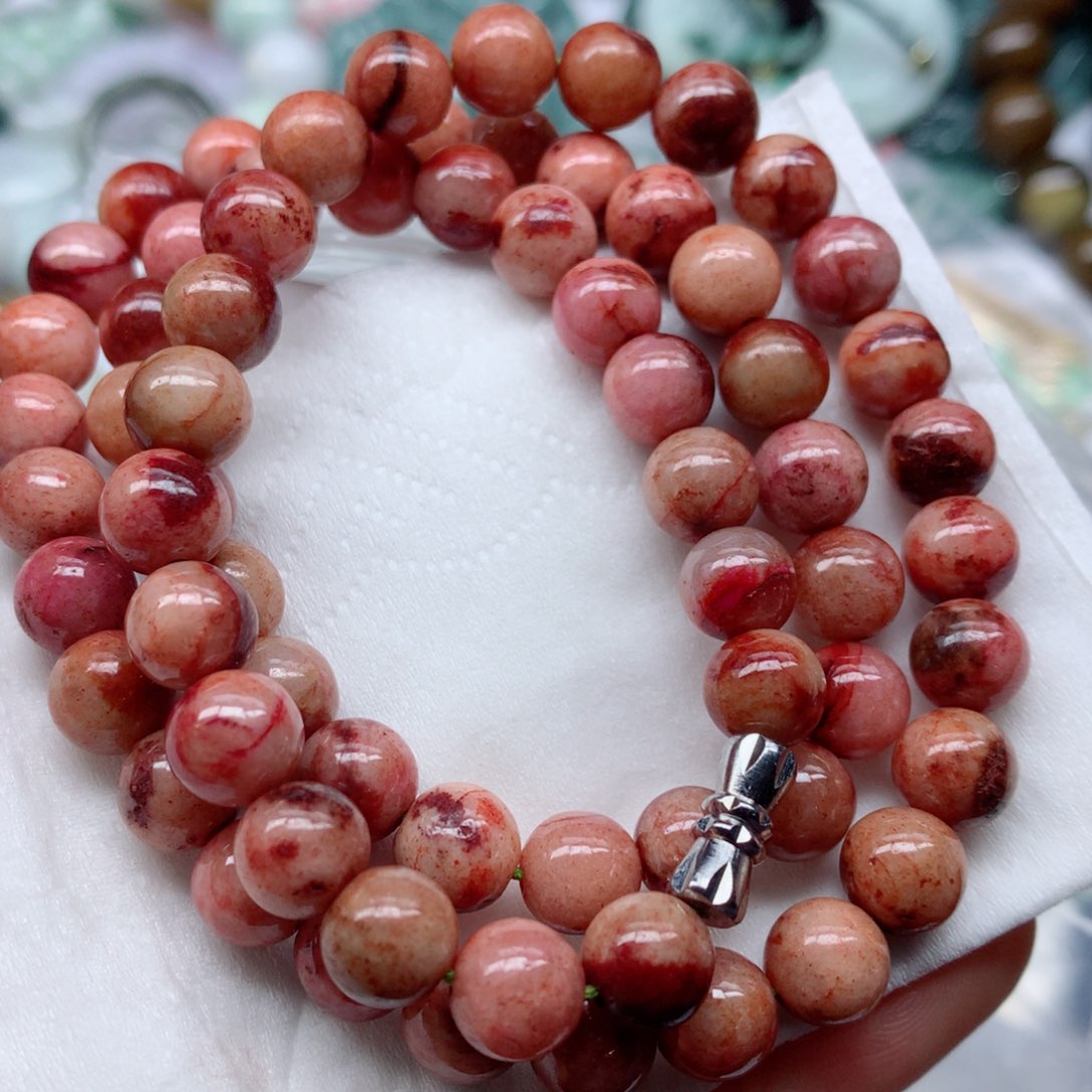 翡翠颈饰未镶嵌手串