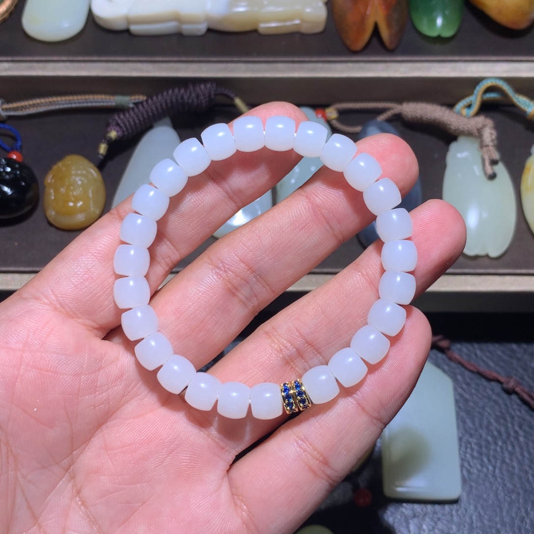 小***️和田玉未镶嵌挂件