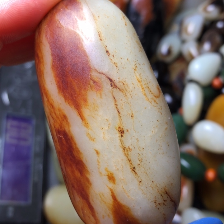 和田玉（翠青玉）未镶嵌珠宝奇石