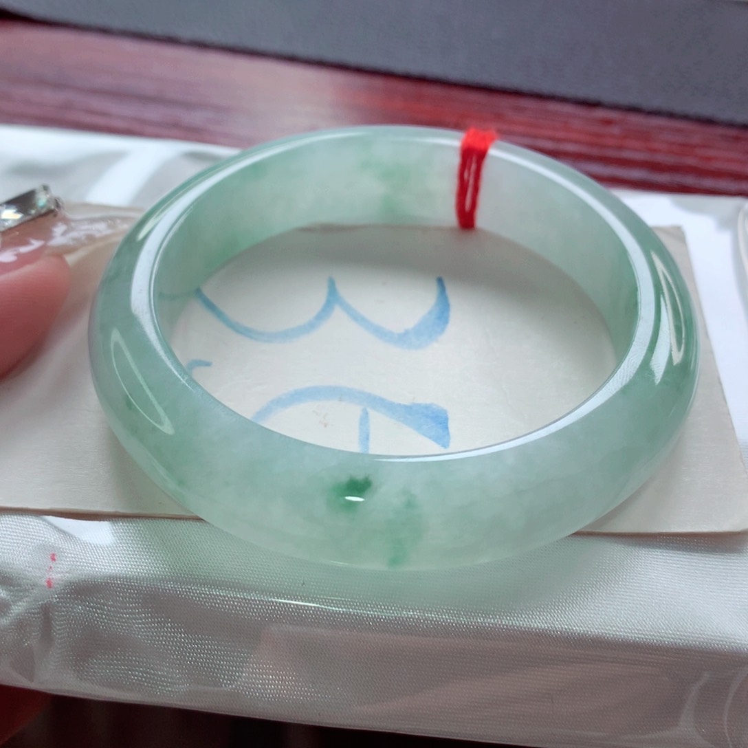 翡翠手镯未镶嵌天然缅甸翡翠A货手镯