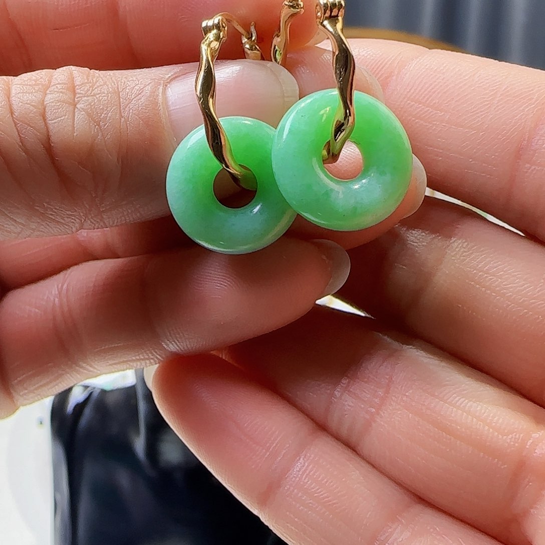 翡翠耳饰18K金镶嵌天然缅甸a货翡翠