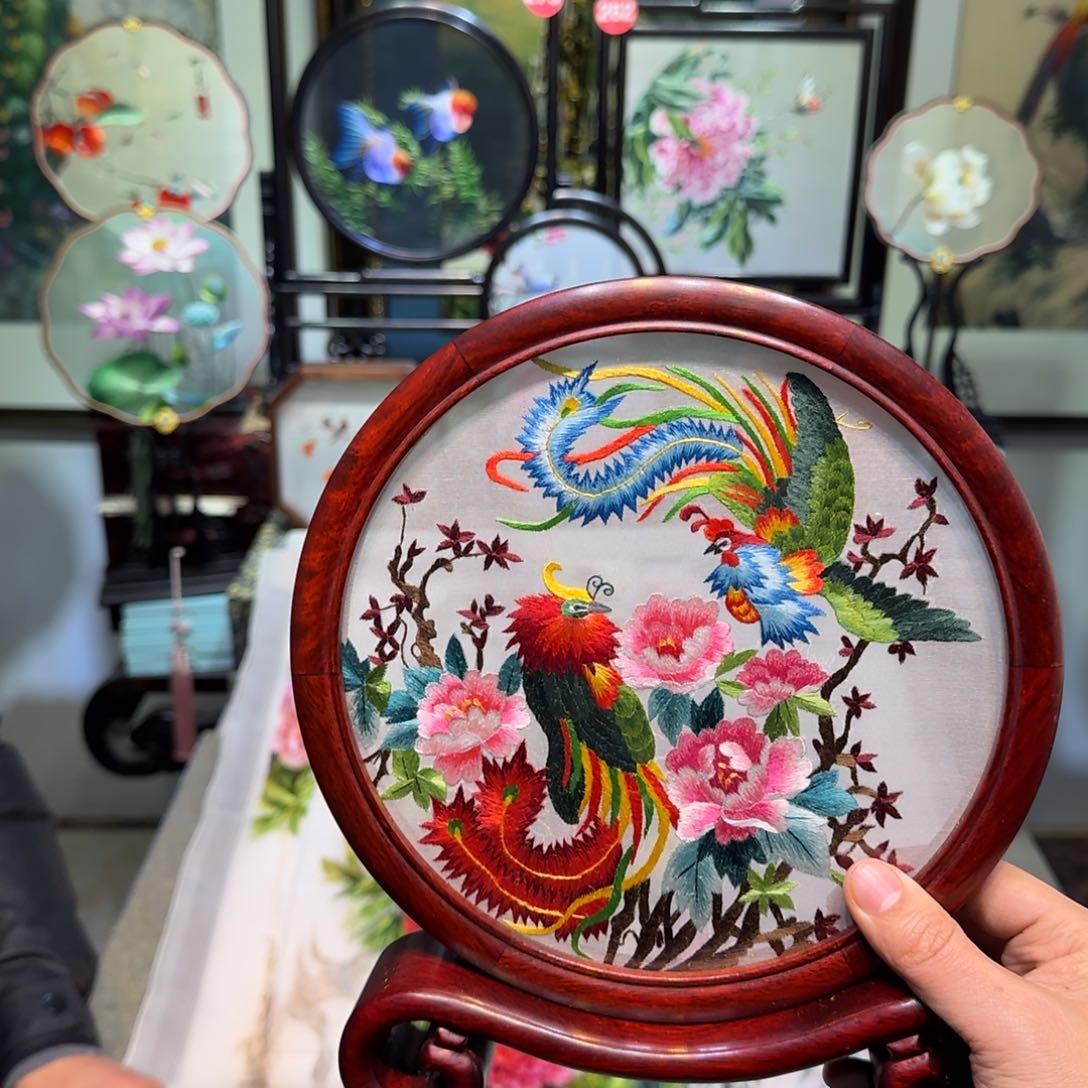 刺绣刺绣工艺精湛