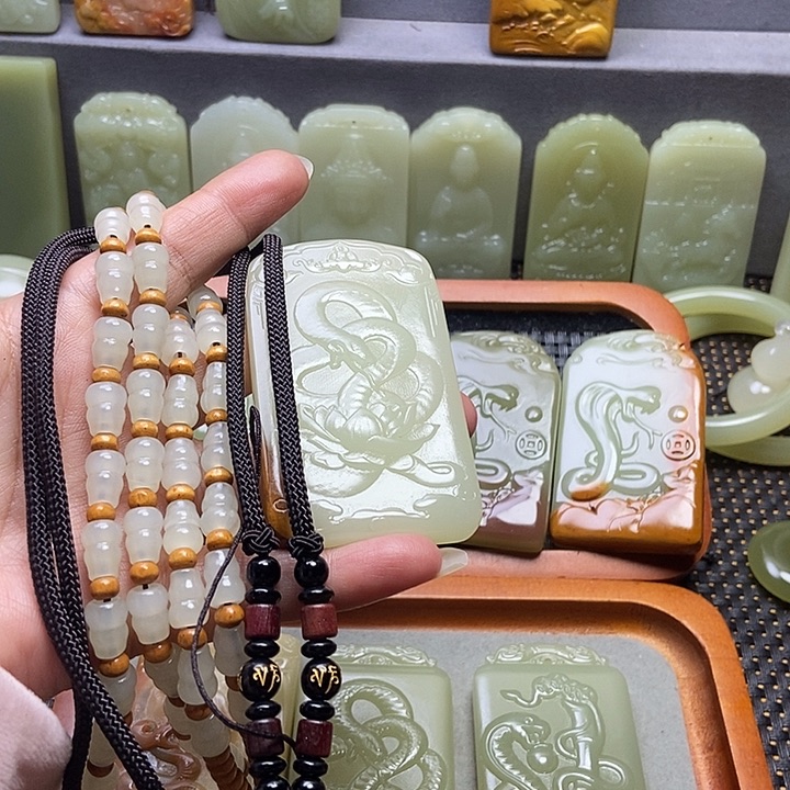 生肖蛇牌一物一拍