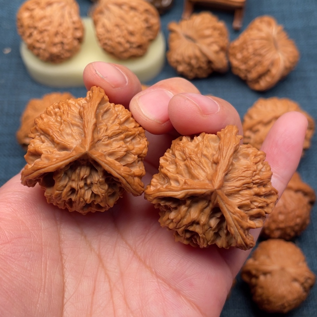 文玩核桃把件40毕业盘山正奔全品