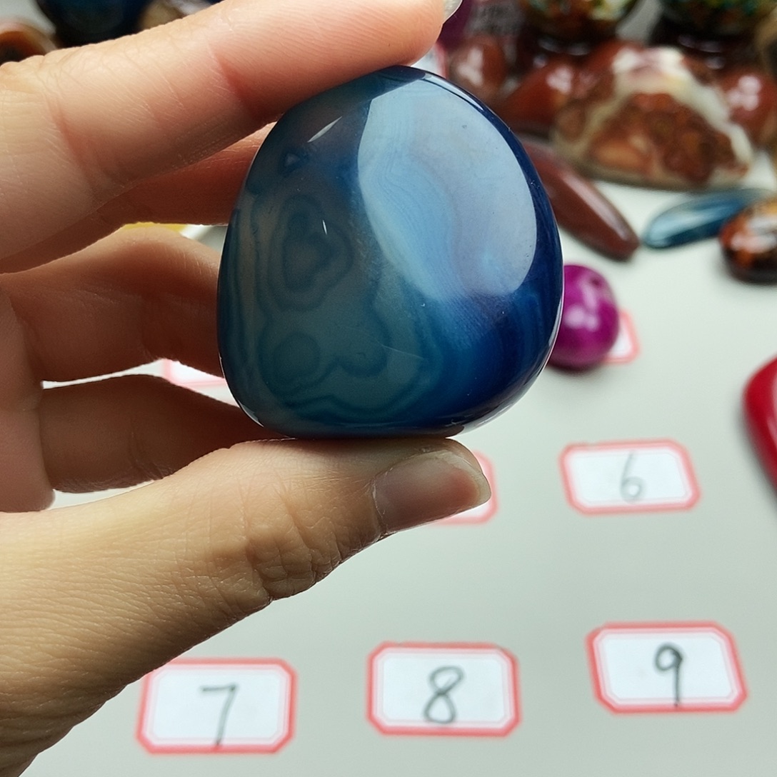 小***星玛瑙/玉髓未镶嵌珠宝奇石