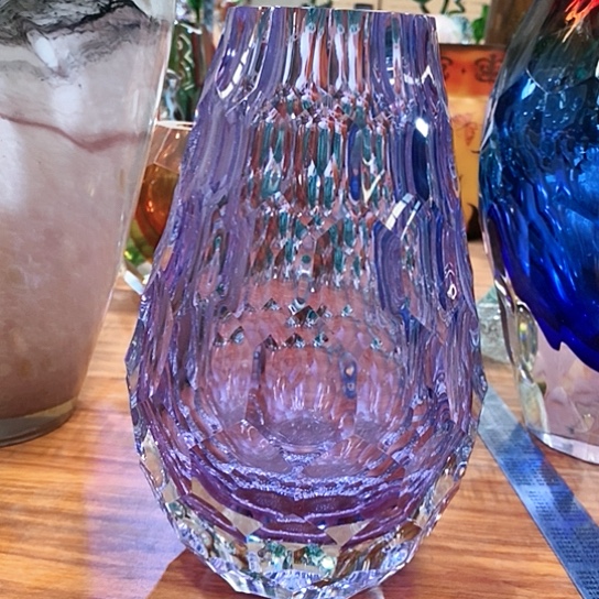 琉璃花瓶高22厘米口径6厘米