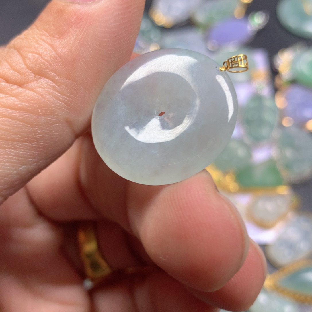 【闪购商品】翡翠颈饰18K金镶嵌翡翠