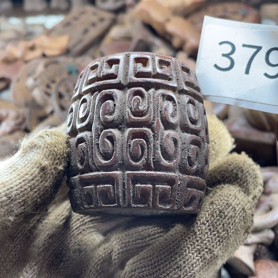 和田玉（糖玉）未镶嵌挂件