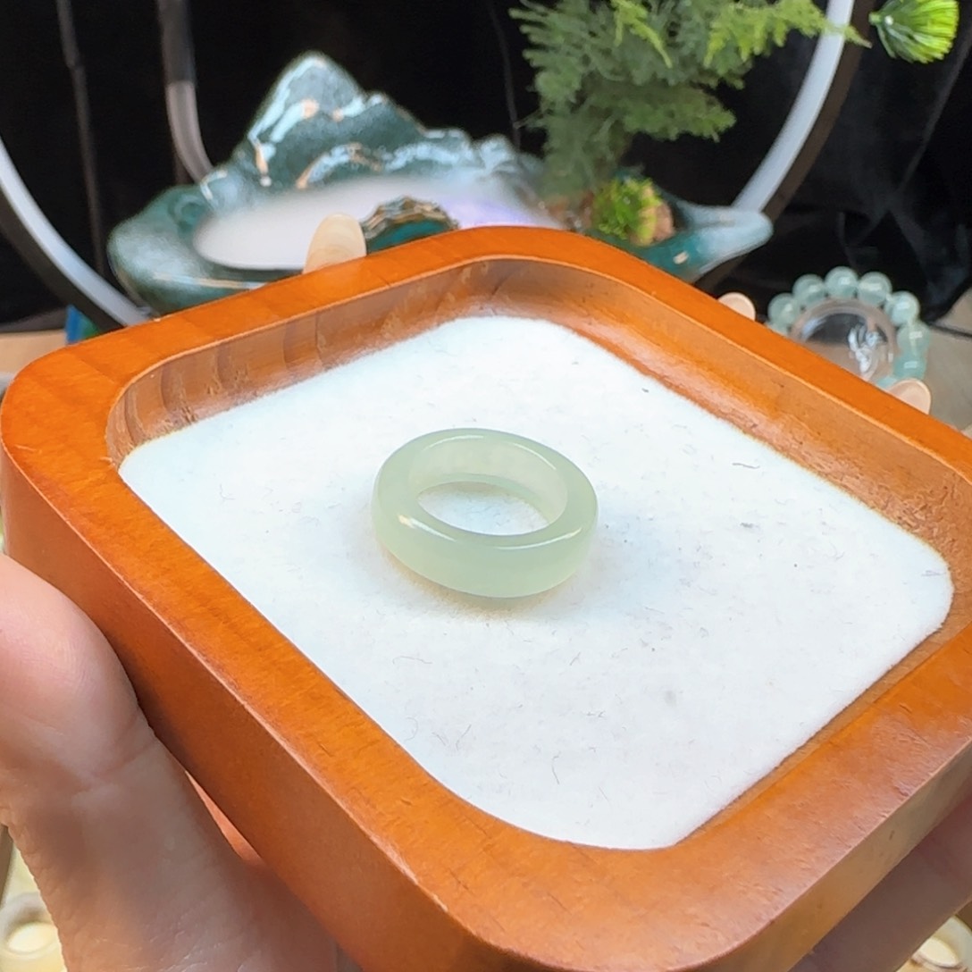 蛇纹石玉微瑕内径16.8合金武****造