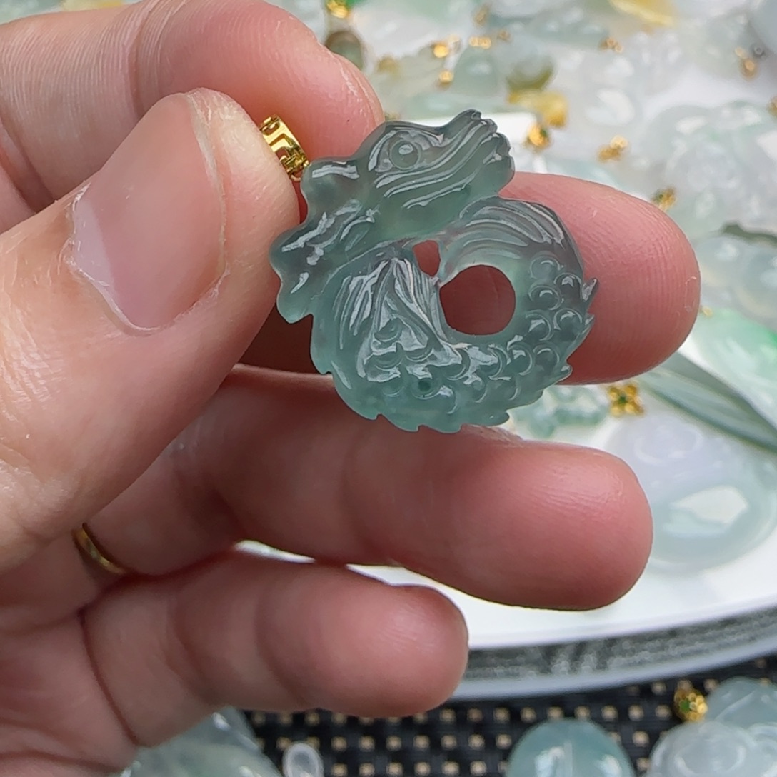 【闪购商品】翡翠吊坠(不含链)18K金镶嵌小龙牌