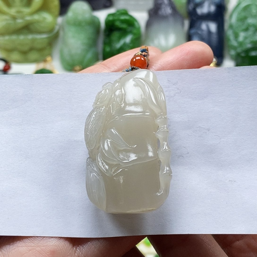 和田玉颈饰未镶嵌