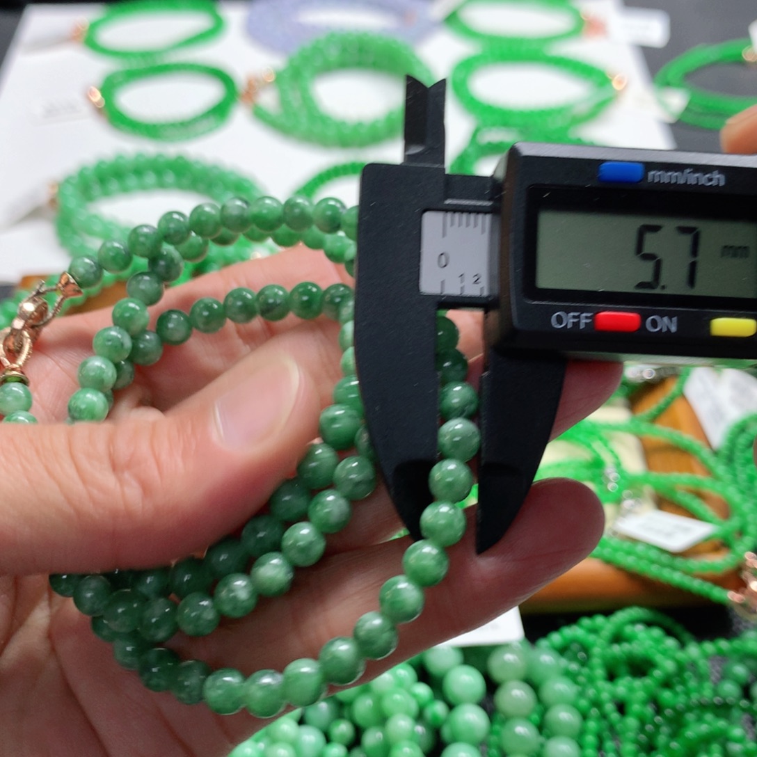 翡翠未镶嵌手链翡翠