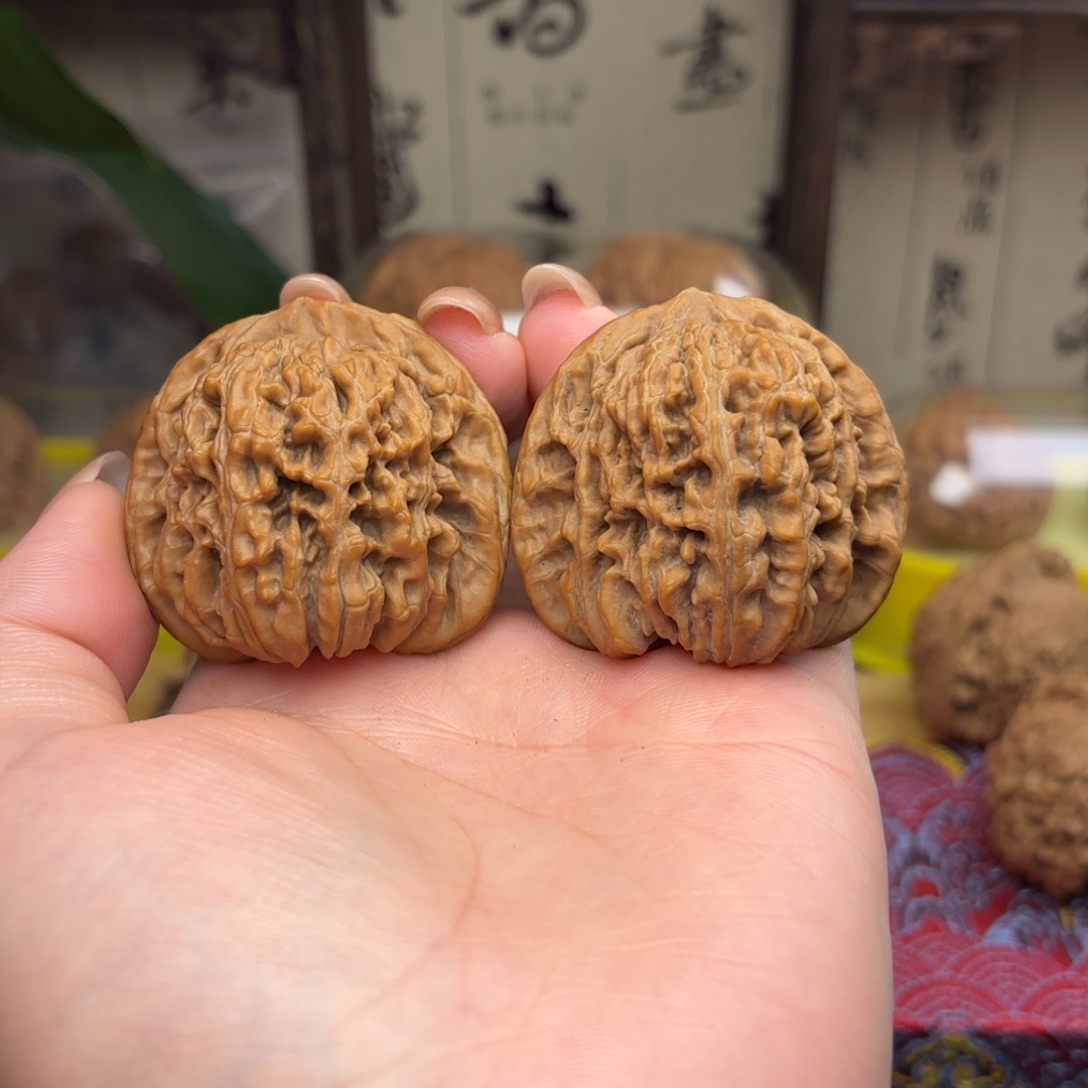 易****四座楼狮子头四十四尺