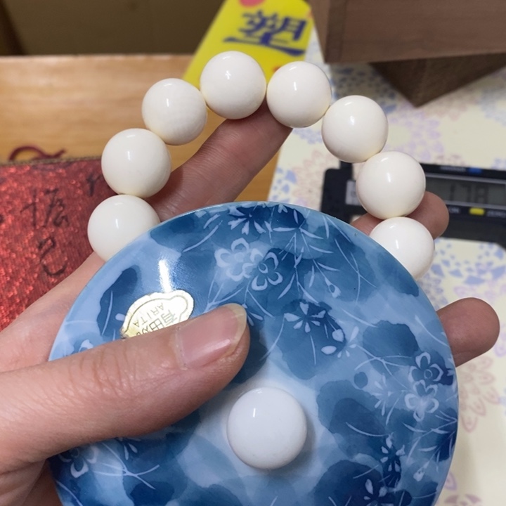 摆件中古工艺品一件