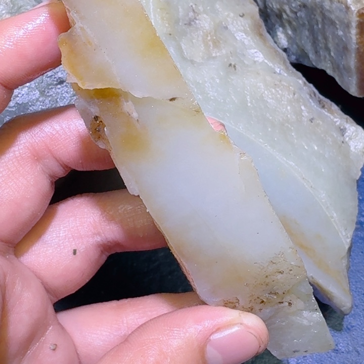 和田玉未镶嵌珠宝半成品