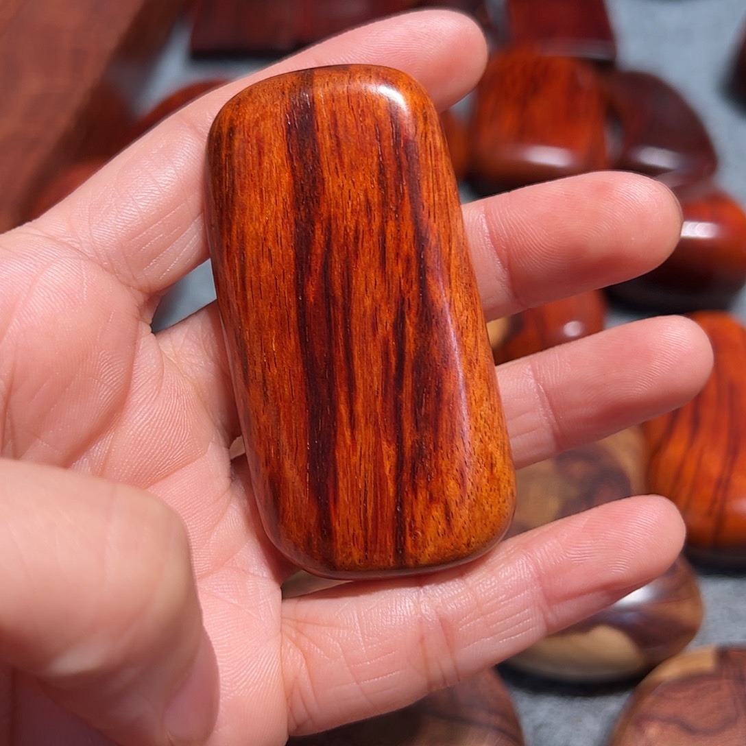 口***枫檀香紫檀（小叶紫檀）