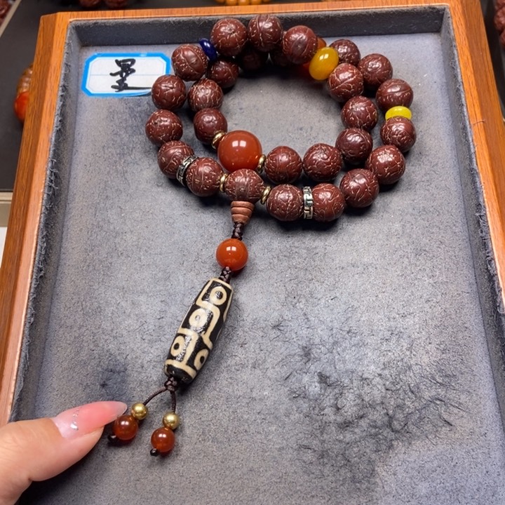 凤眼菩提吊坠菩提