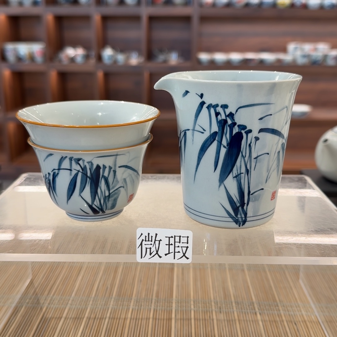 釉下手绘茶具微瑕