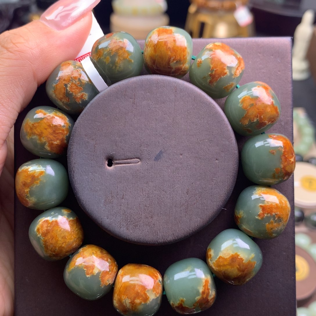 手链未镶嵌透闪石质玉