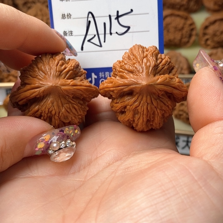 桃核吊坠踢***?粗筋虎粗筋虎