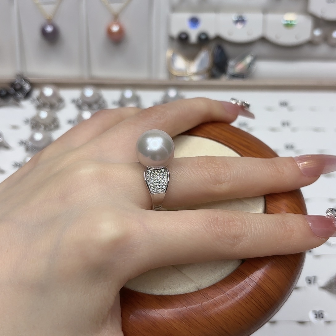 花***荼银S925镶嵌戒指淡水珍珠