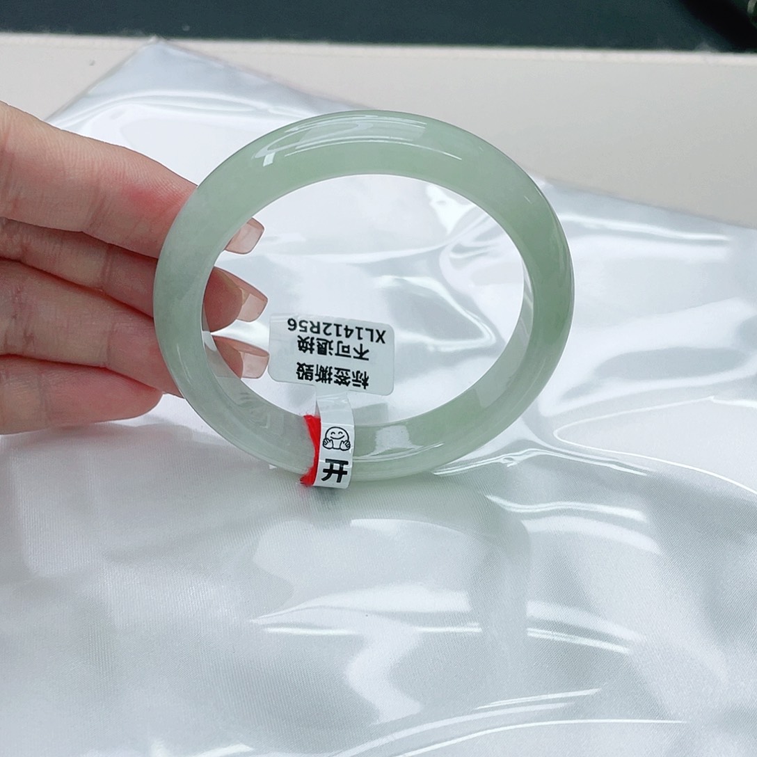 翡翠手镯未镶嵌正54.6