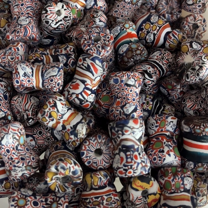 玻璃颈饰3681一个