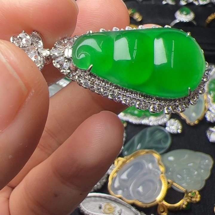 翡翠18K金镶嵌吊坠(不含链)