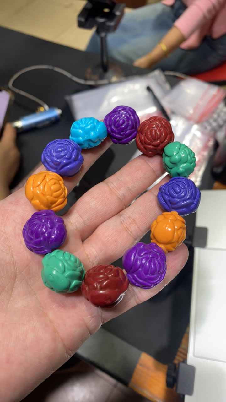 D 320 卡20 多宝雕花手串