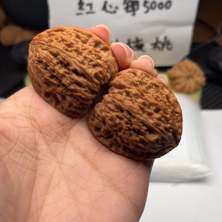 文玩核桃吊坠南疆37