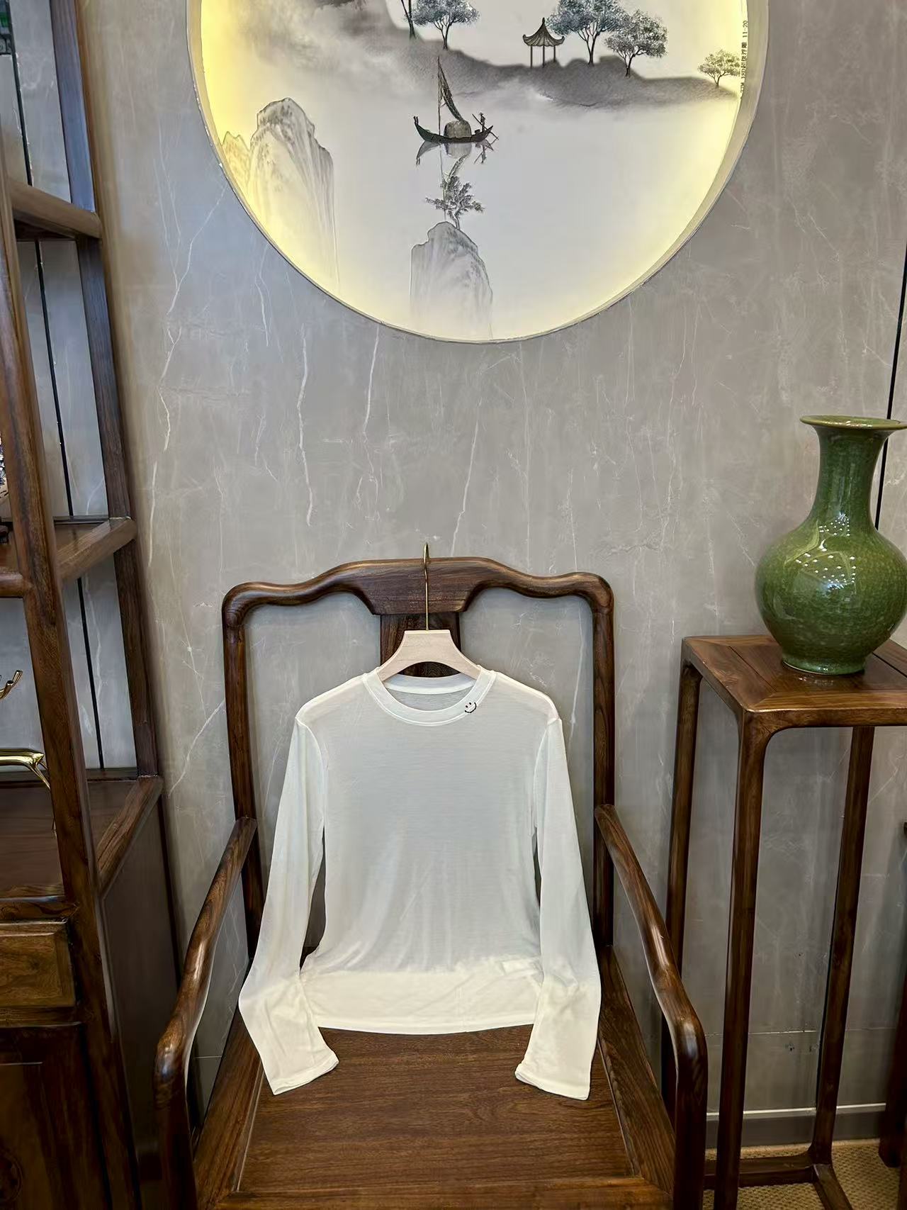 【沅媛】“小笑脸”秋季新款微透百搭气质长袖时尚圆领打底上衣小衫