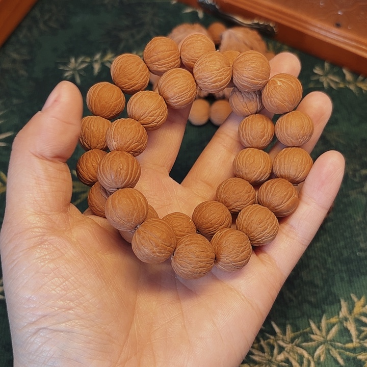 文玩核桃吊坠手串