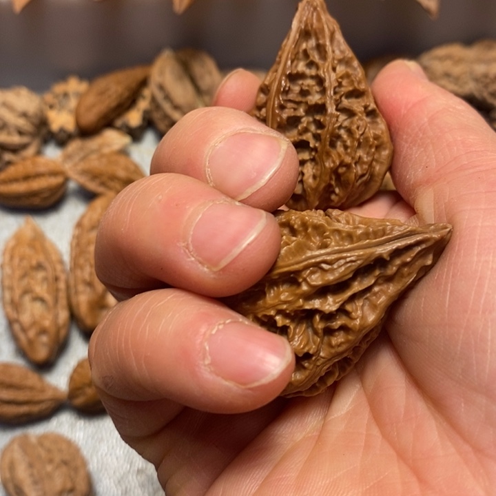 文玩核桃吊坠不错