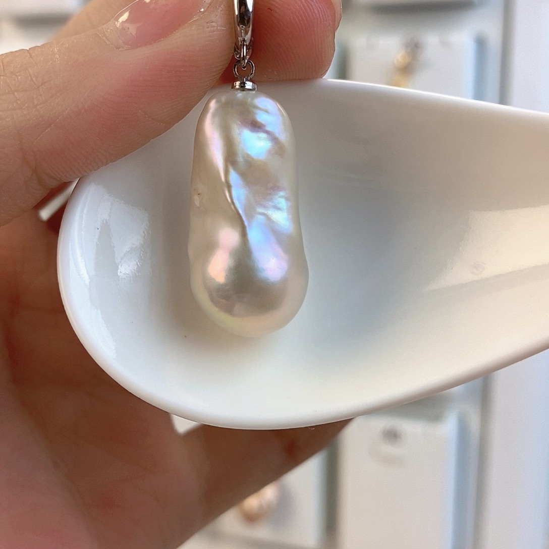 淡水珍珠颈饰合金