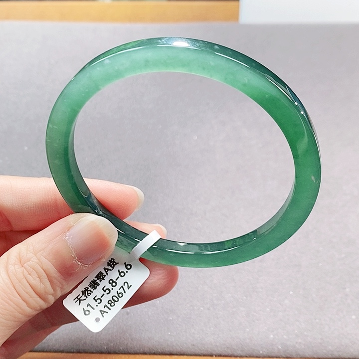 【闪购商品】翡翠手镯（圆镯）未镶嵌