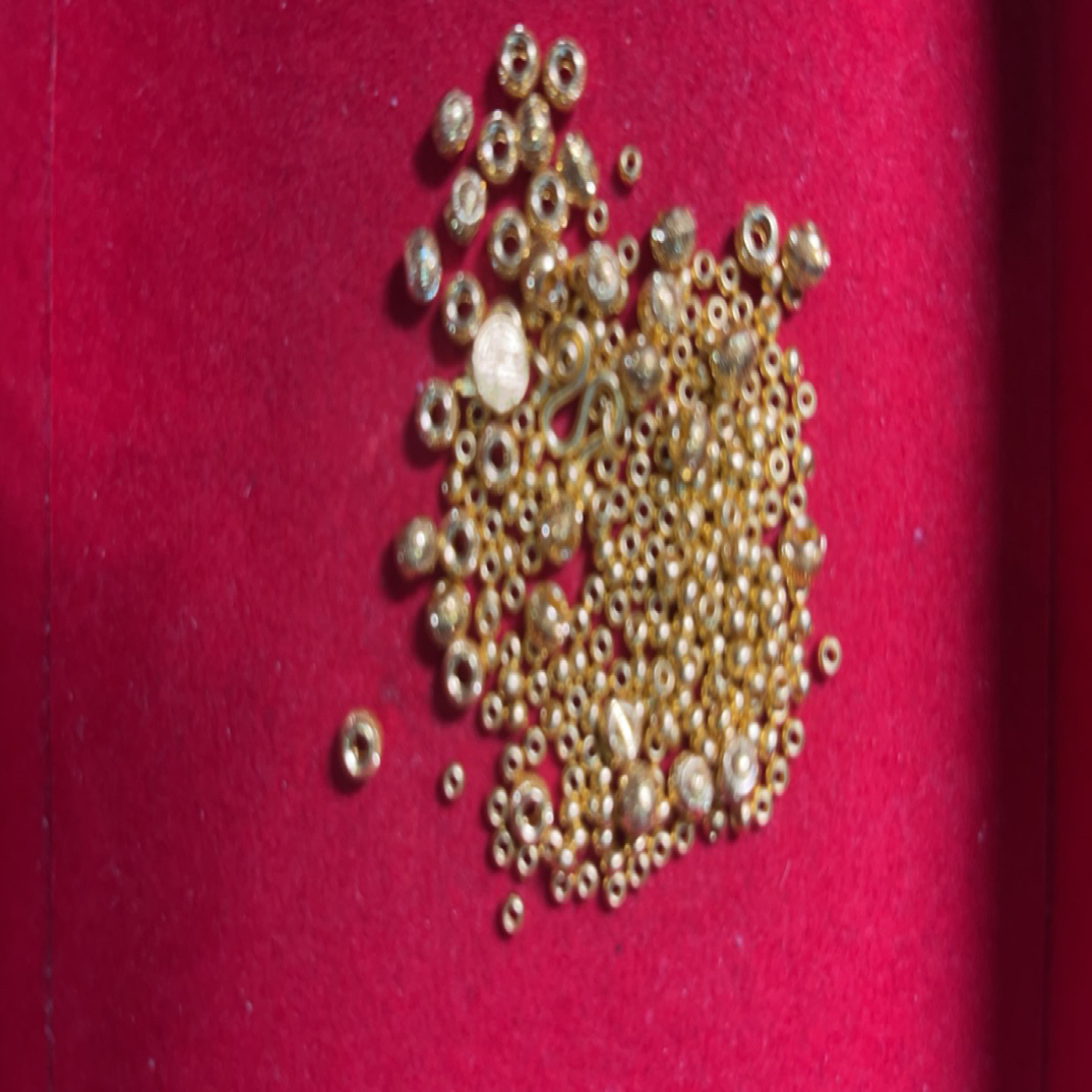 金惟福足金999卡4幻卡2.5算盘珠项链