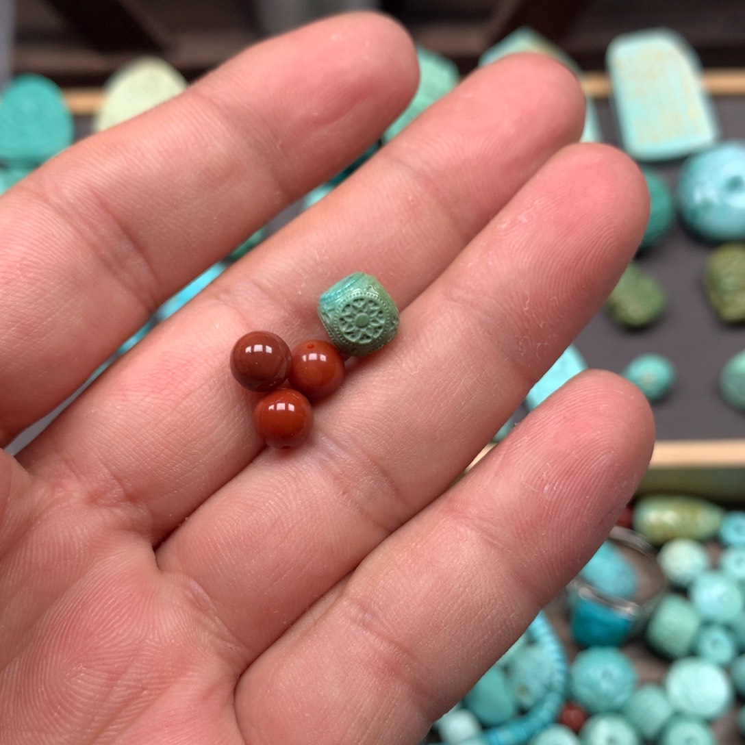 南红玛瑙雕刻未镶嵌